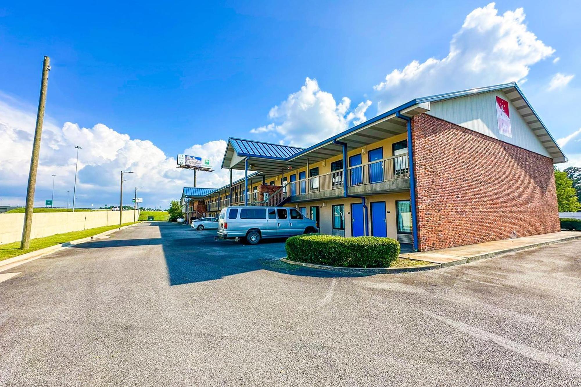 Hahira Inn By Oyo Near Valdosta Εξωτερικό φωτογραφία